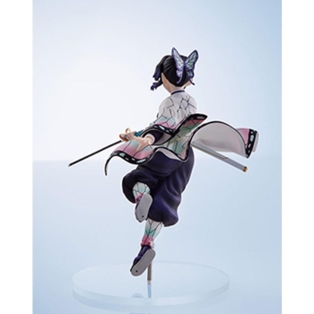 Sehr schöne Statue von Shinobu Kocho aus Demon Slayer: Kimetsu no Yaiba. Diese Figur aus Aniplex' Conofig-Reihe ist sehr detailliert, ca 15 cm groß und wird inkl. Base in einer bedruckten Fensterbox geliefert. Ein tolles Sammlerstück für Demon Slayer Kime